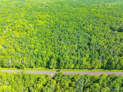 20 AC ON Lake Road