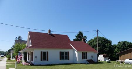 21948 E Grand Marais Avenue