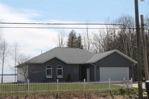 1793N Wawaushnosh Dr