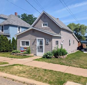 228 W Water Street