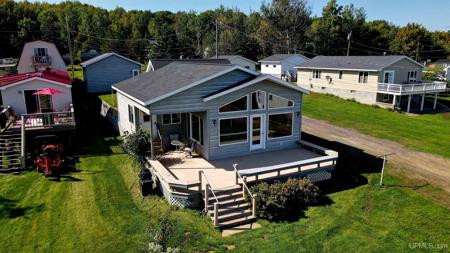 42720 Lakeshore Drive