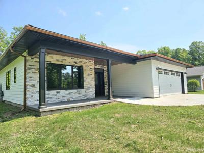 1522 N Country Club Drive