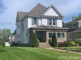 250 Lake Shore Dr