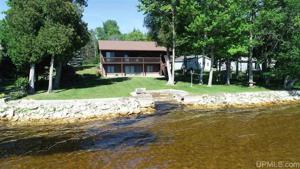 1725 N Wawaushnosh Dr