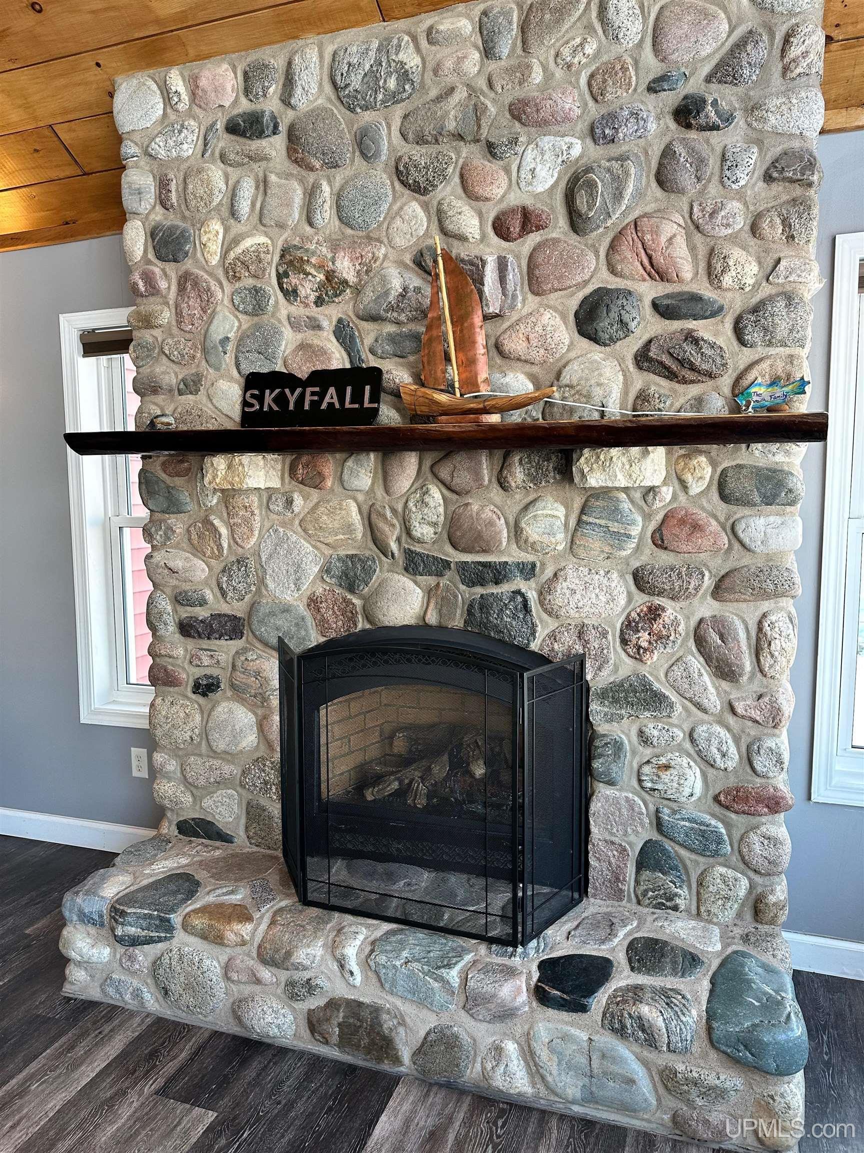 Image 3: Stone fireplace