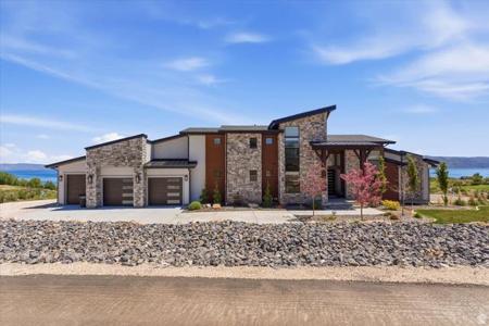 1419 S NORTH STAR WAY
