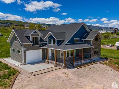 1595 S BEAR LAKE BLVD