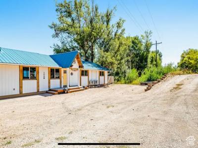 1048 US HIGHWAY 89