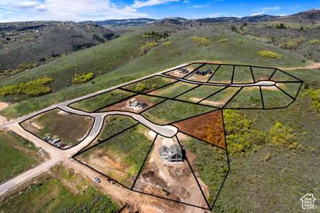 565 W COOPERS CIRCLE #6