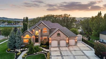 1872 S COUNTRY LANE W