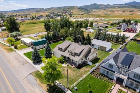 315 S BEAR LAKE BLVD
