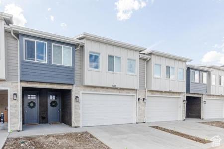 553 N RICHLAND VALLEY ST