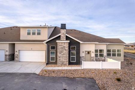 1481 N SARATOGA VIEW LN