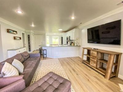 929 N HARBOR VILLAGE DR E Unit 117