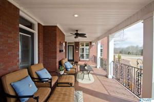13575 Pipers Square