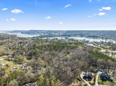 2 AC Briarwood Lane