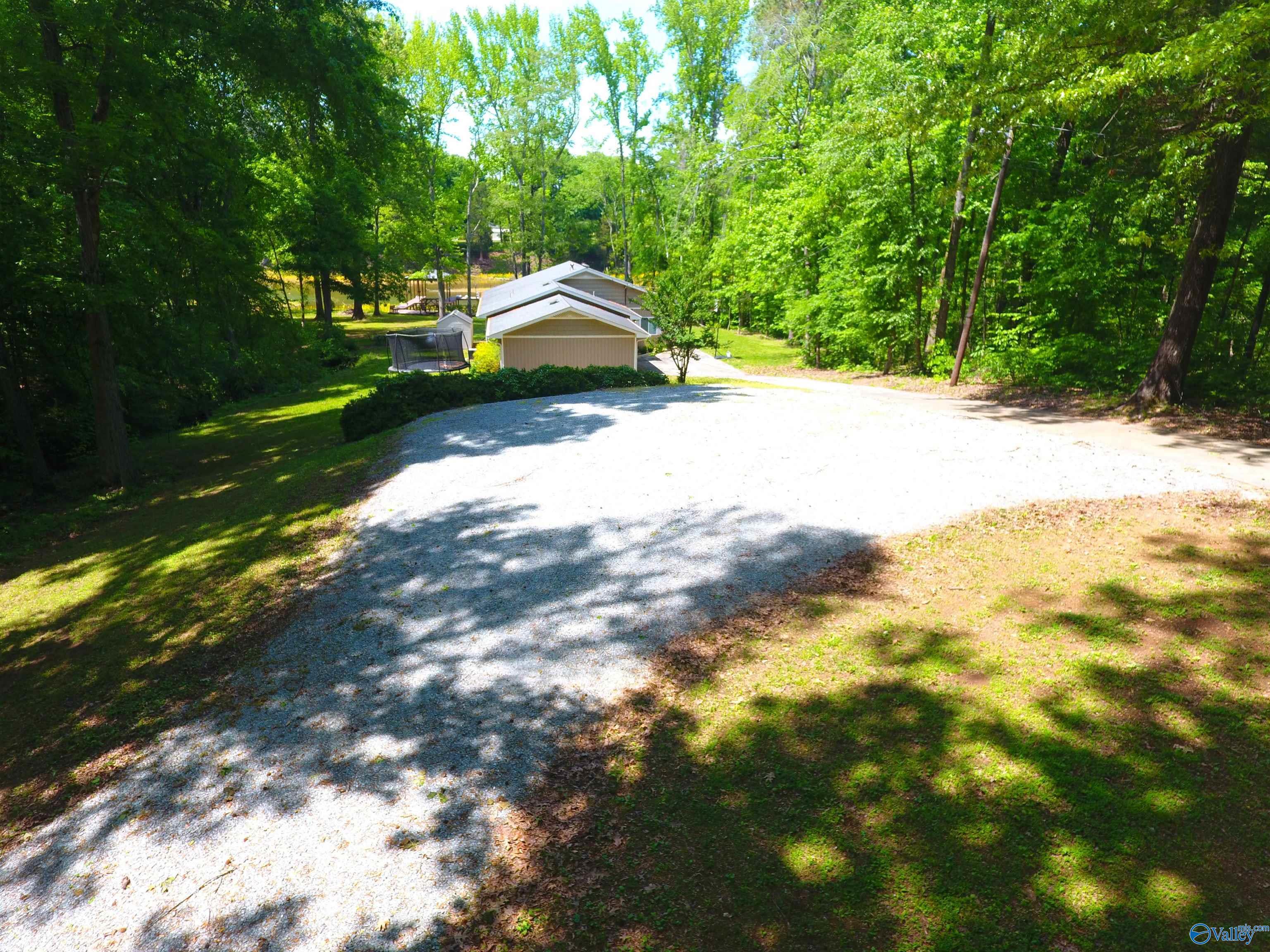 Image 4: Large parking pad
