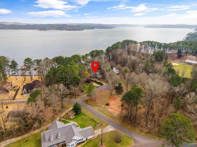 29 Lake Breeze