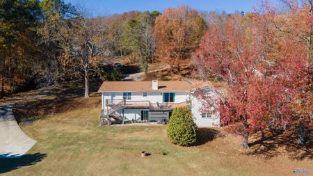 122 Lakeshore Drive