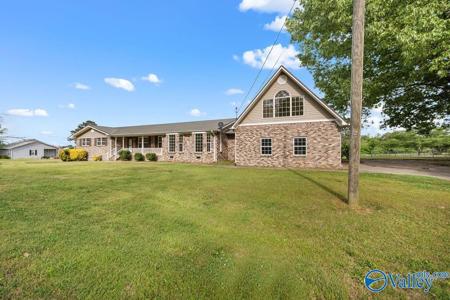 525 Riverwood Drive