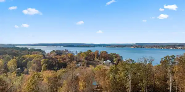 6.48 Acres Signal Point Road