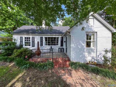 922 S 6th Street