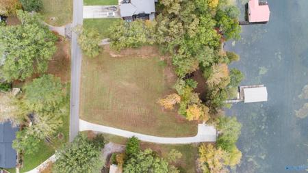 1808 Roseberry Drive