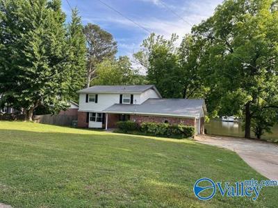 3405 Colonial Drive
