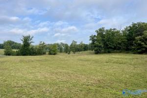4.5 acres Legendary Drive