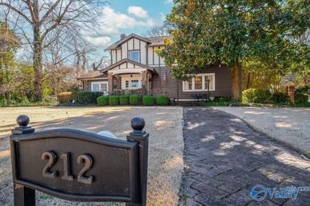212 Argyle Circle