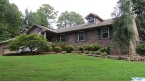 3401 Creek Circle