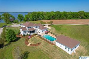 13614 Inverness Place