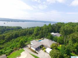 3016 Lakewood Drive
