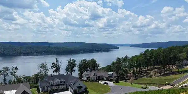 89 Boathouse Drive