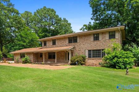 3004 Hickory Hill Road SE