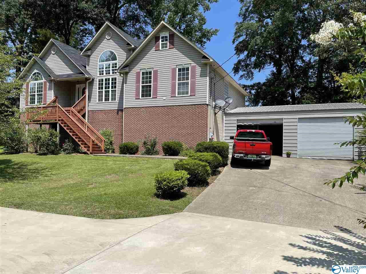 3000 Aaron Way, Hokes Bluff, AL lhrmls01039348