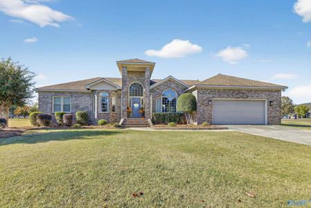3813 Rose Lane