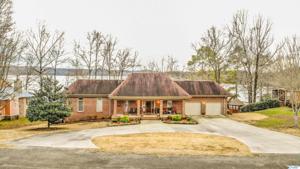 116 Arielle Circle