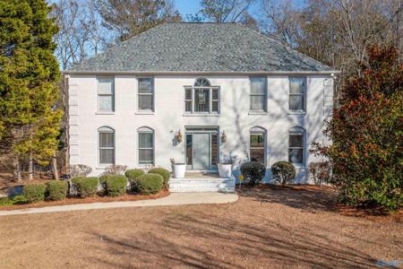 108 Carolwood Cove