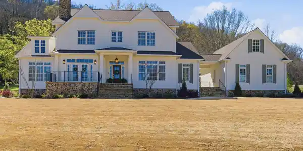 101 Lake Creek Drive
