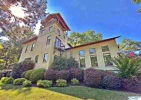 260 E Shady Lane
