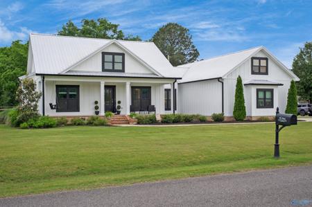1021 Rosehaven Drive