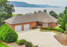 1090 Heritage Drive