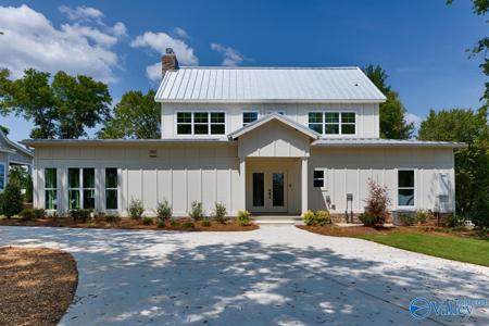 222 Lake Pointe Circle