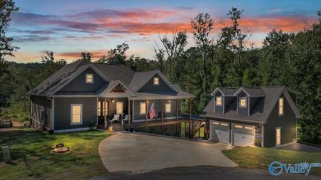 2567 Lookout Mountain Drive