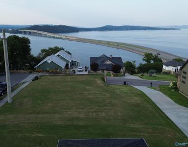 LOT 1 Harbor Pointe
