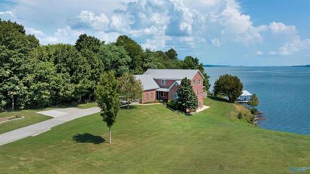 6400 Snake Road
