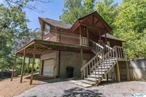 585 Tanglewood Lane