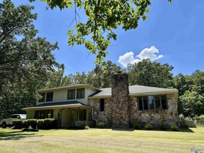 630 Carolyn Court