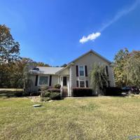 60 Aqua Vista Drive W